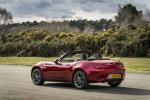 Mazda MX-5 Convertible Sport Tech 2020 года (UK)